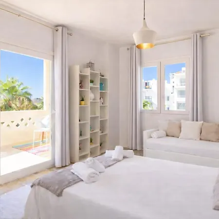 Saturnodream-4 Min To The Beach-free Parking Lejlighed Torremolinos