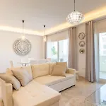 Saturnodream-4 Min To The Beach-free Parking Apartament *