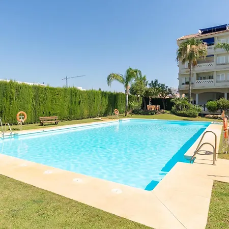 Apartment Saturnodream-4 Min To The Beach-seasonal Pool Torremolinos