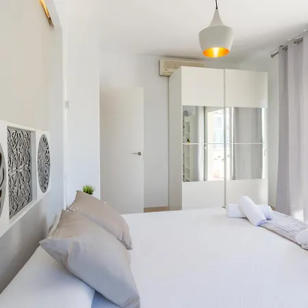 Saturnodream-4 Min To The Beach-free Parking شقة توريمولينوس