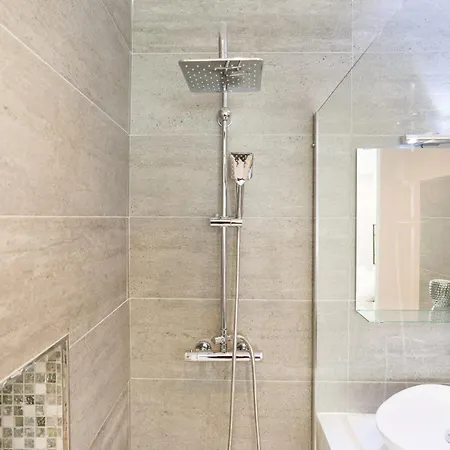 Saturnodream-4 Min To The Beach-free Parking Apartment Torremolinos