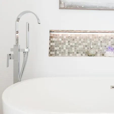 Saturnodream-4 Min To The Beach-free Parking Τορρεμολίνος