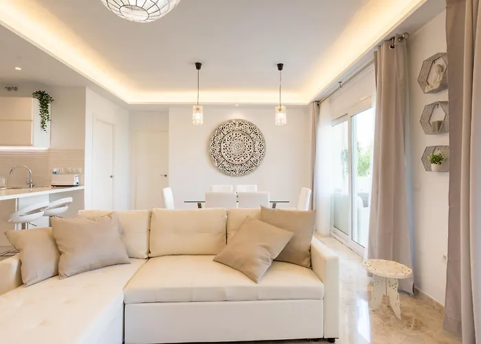 Saturnodream-4 Min To The Beach-free Parking Torremolinos