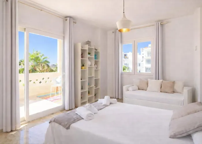Saturnodream-4 Min To The Beach-free Parking Apartamento Torremolinos