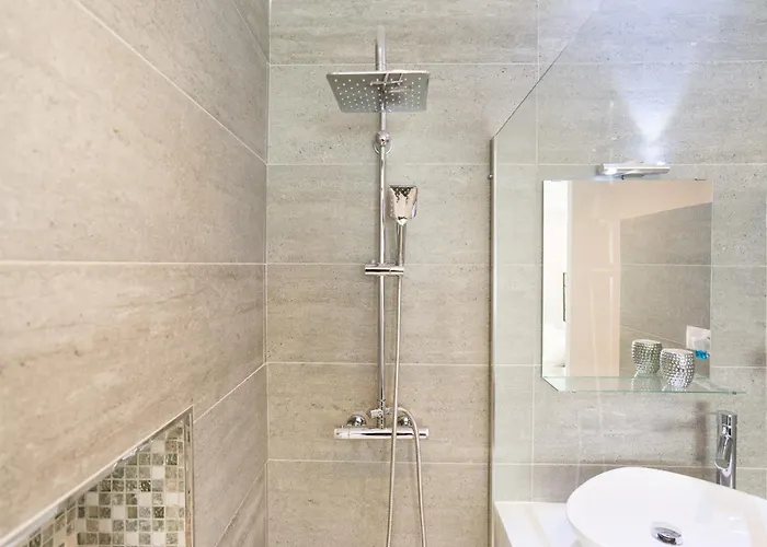 Saturnodream-4 Min To The Beach-free Parking Appartamento Torremolinos